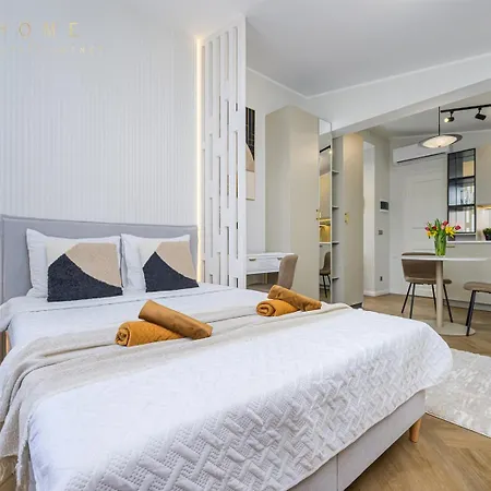 Cozy Old Town With Free Parking, Ac & Kitchen * טאלין
