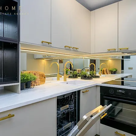 Cozy Old Town With Free Parking, Ac & Kitchen טאלין