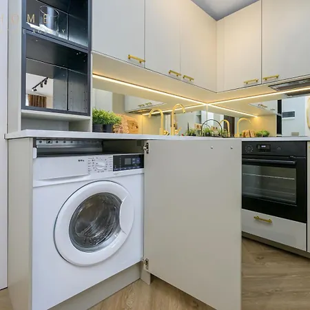 Luxury Next To Old Town