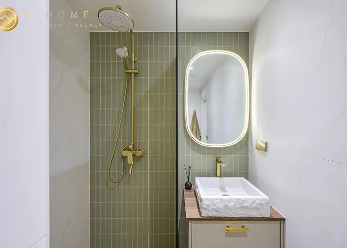 Luxury Next To Old Town