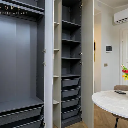 Apartament Cozy Old Town With Free Parking, Ac & Kitchen *